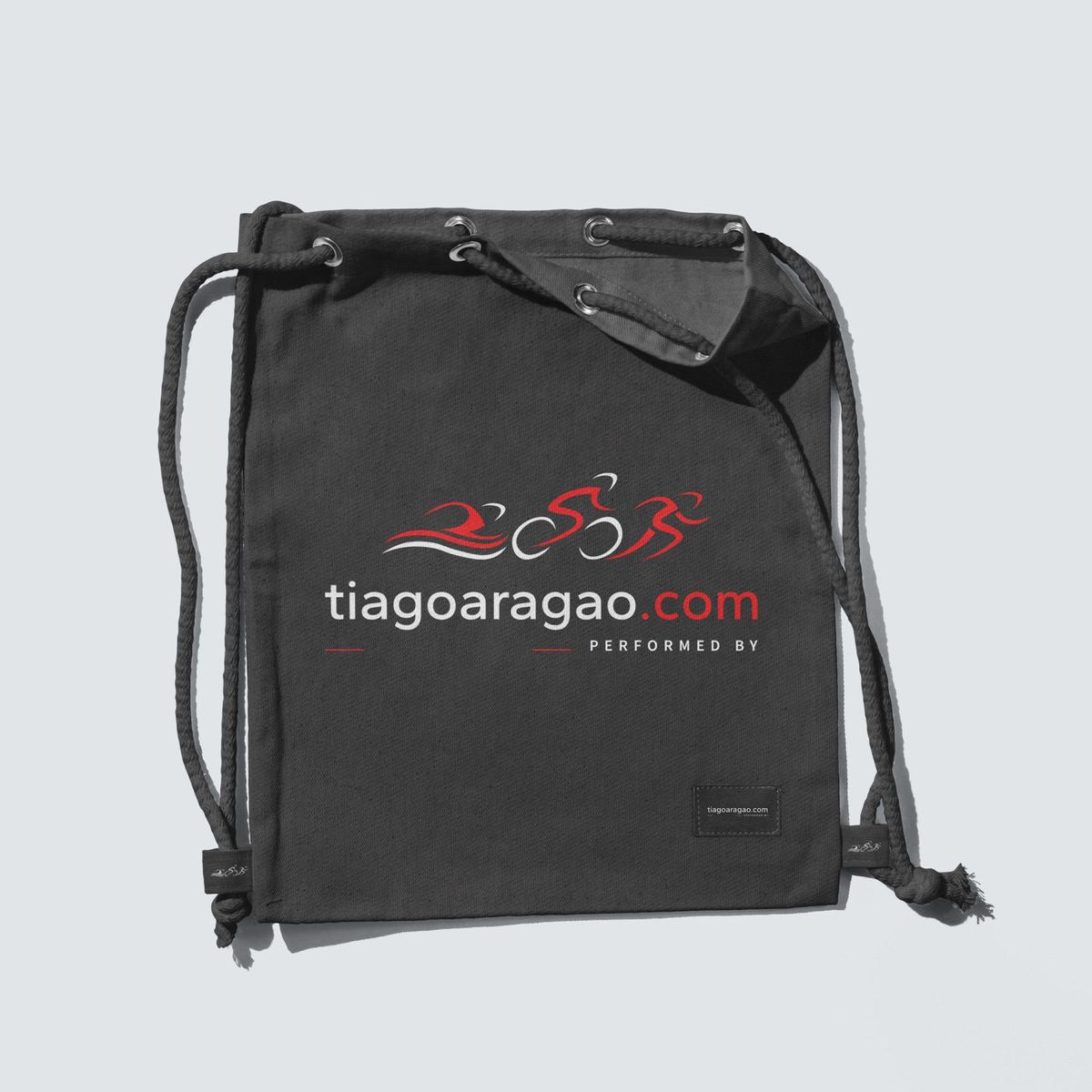 Saco de treino com a marca aplicada